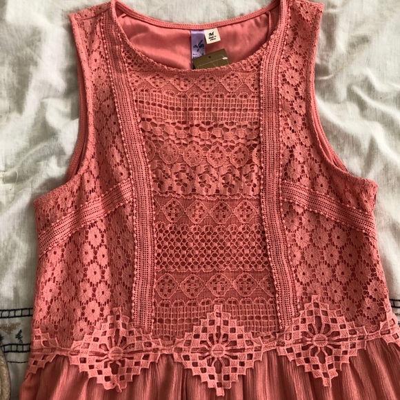 NWT Francesca’s dusty pink dress. - Picture 2 of 6